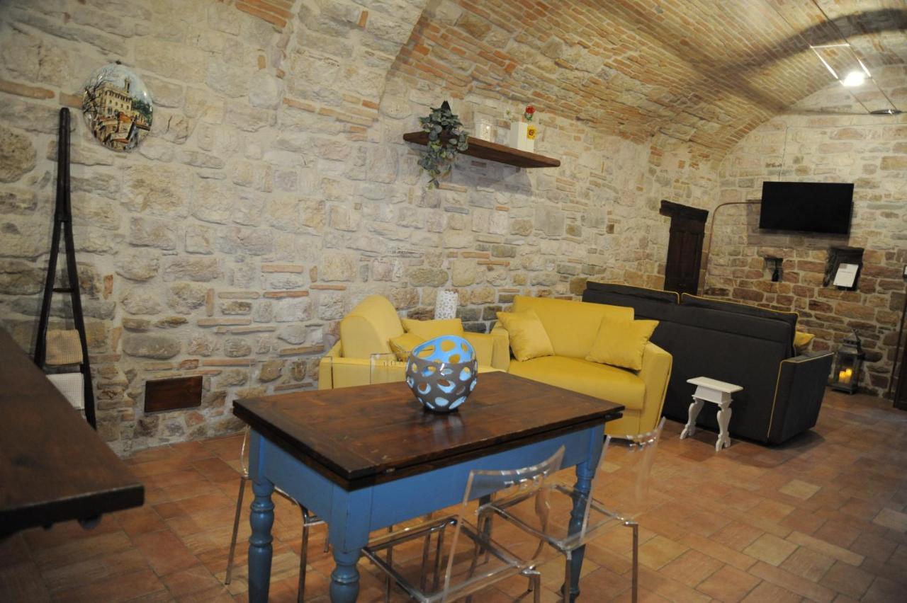 O Rosa Bella Appartamento Via Savelli Della Porta 24 Gubbio Zewnętrze zdjęcie