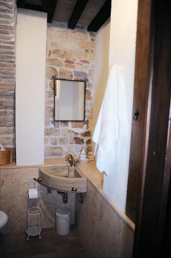 O Rosa Bella Appartamento Via Savelli Della Porta 24 Gubbio Zewnętrze zdjęcie